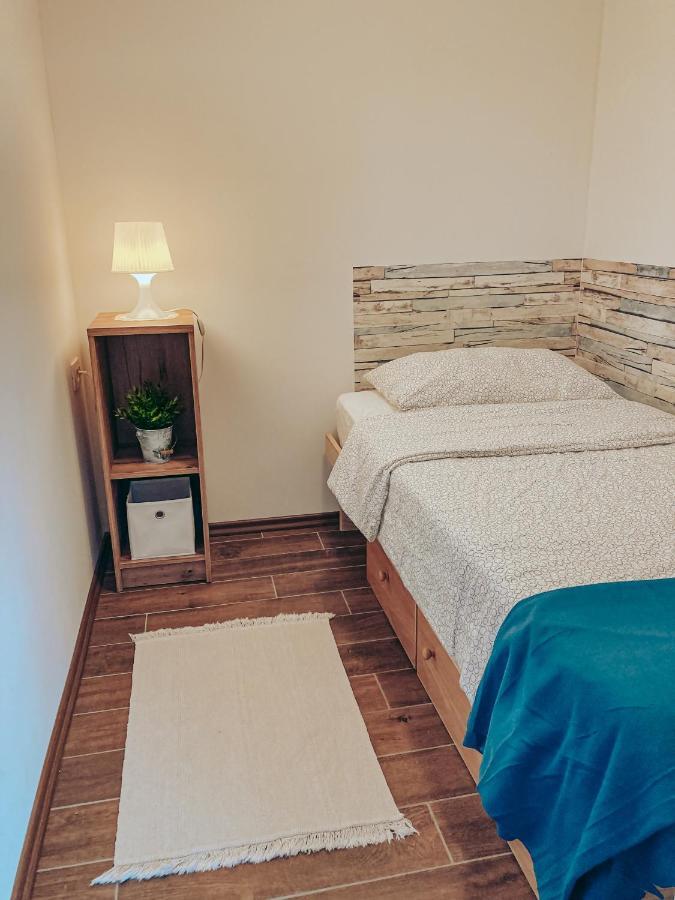 Apartments Ivanovic อิดริยา ภายนอก รูปภาพ